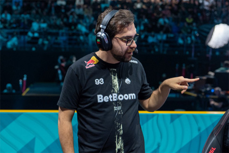 Spirit战队教练hally：非常期待与Vitality打一场，目前