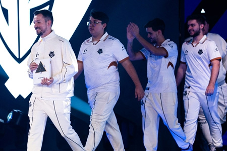 BLAST伦敦公开赛2025：骑士永不后退！G2 2-0 FlyQuest