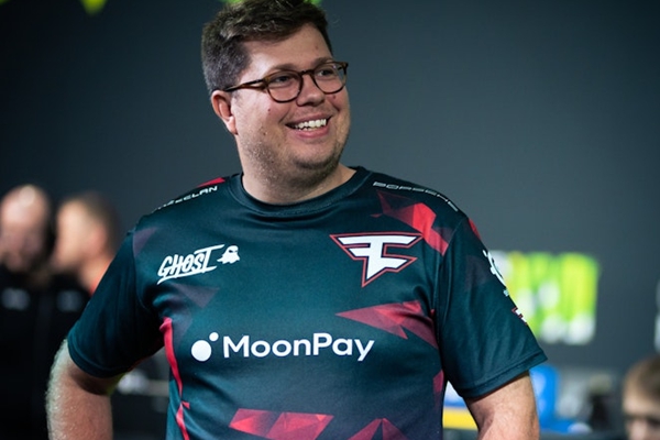 FaZe创始人放话：karrigan是绝对核心！Twistzz回归引爆