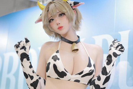 韩国美女Yasa分享最新Cos照：恶魔、黑寡妇、护士装梅登福利满满