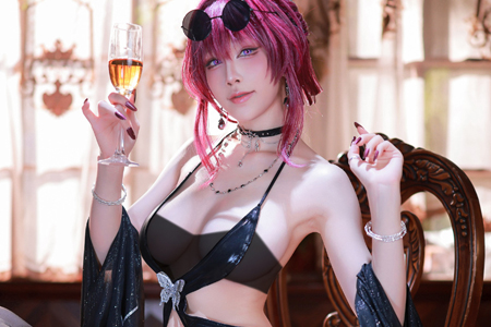 美国小姐姐Lady Rose(@its.lady.rose)《黑暗之魂3》防火女COS高清美图