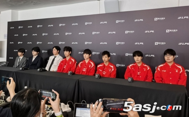 TES憾负BLG无缘冠军！369放话"必夺三号种子" 教练坦承