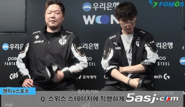 GEN教练金晶洙赛后揭秘:薇古丝战术是Chovy临时起意?Ruler坦言T1战'差点翻车' GEN教练金晶洙赛后揭秘:薇古丝战术是Chovy临时起意?Ruler坦言T1战'差点翻车'