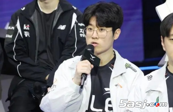 2025LCK决赛前哨战:HLE/KT/GEN三强群访全记录|Score教练七年轮回、Peanut退役倒计时、Zeus拒立Flag引爆话题 2025LCK决赛前哨战:HLE/KT/GEN三强群访全记录|Score教练七年轮回、Peanut退役倒计时、Zeus拒立Flag引爆话题