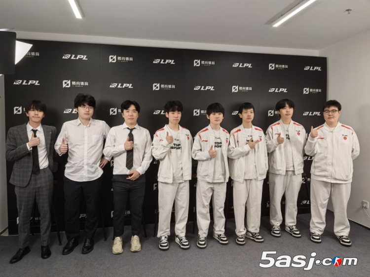 TES 3-1 iG晋级S15世界赛 Kanavi豪言夺冠 JackeyLov