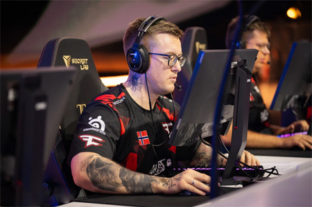 FaZe夜雨十年灯：传奇Rain离队！下一站联手s1mple？