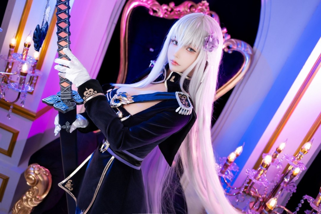 《剑星》体模尹雪花Cos作品：《棕色尘埃2》葛兰西特