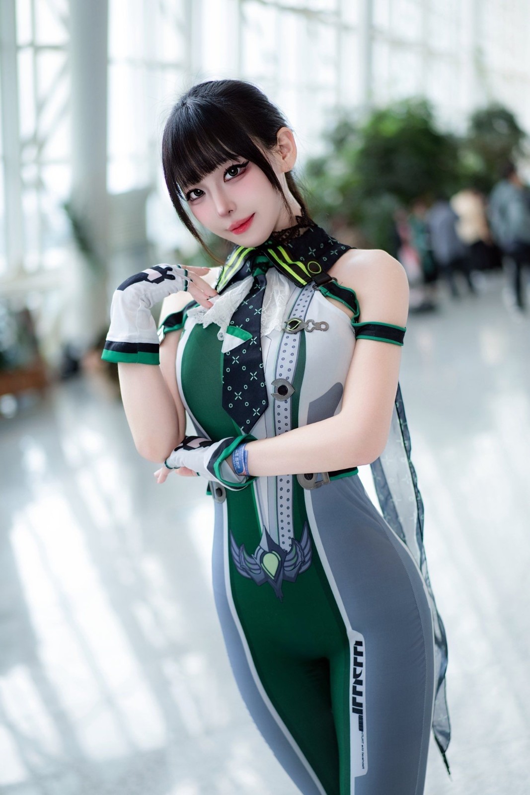 国外美女NOE分享Cos《剑星》伊芙作品 完美曲线诱人身材