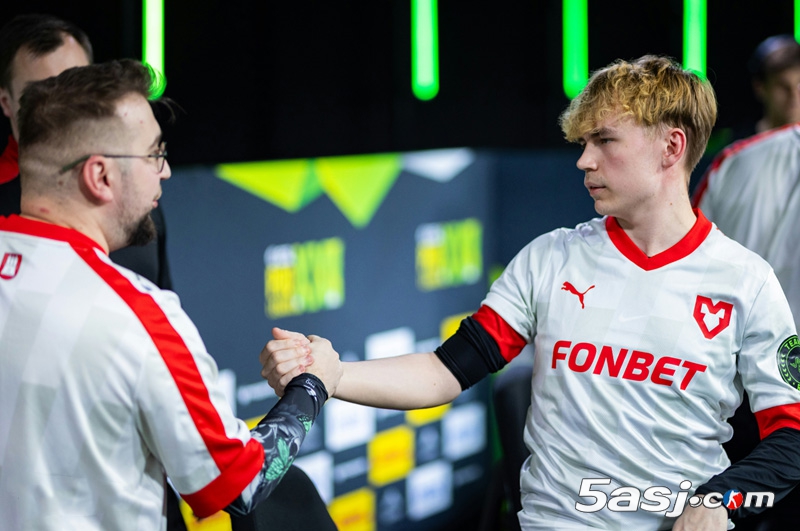 MOUZ狙击手torzsi赛后痛陈失误:1v1残局崩盘成最大心结,但Inferno仍是杀手锏 MOUZ狙击手torzsi赛后痛陈失误:1v1残局崩盘成最大心结,但Inferno仍是杀手锏