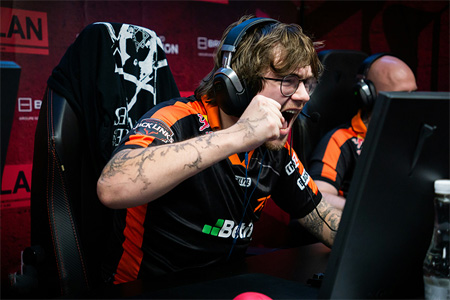 Gromov爆料：fnatic将下放CYPHER，招入jackasmo