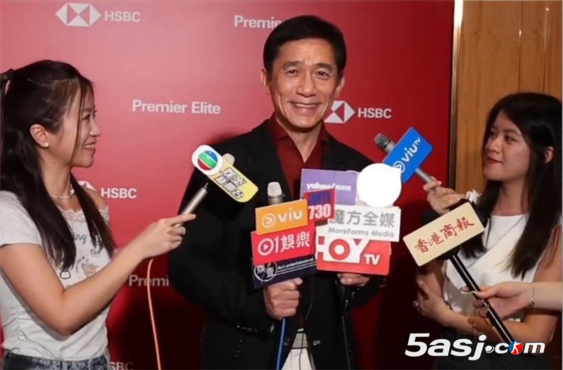 梁朝伟新片《寂静的朋友》内地过审！61岁再演全裸戏笑称：比《色戒》尺度小多了