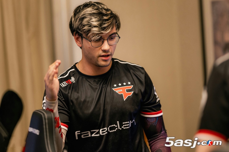 Twistzz坦言CAC失利原因：仅合练4天！FaZe临时拼凑阵容致战术混乱