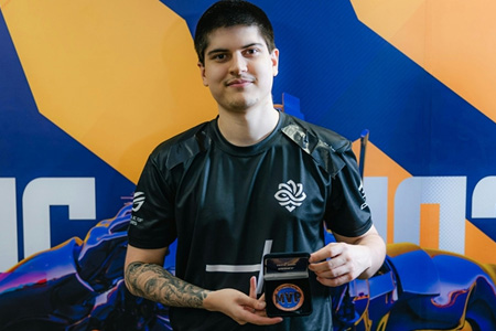 生涯首冠！latto狂揽CAC 2025 MVP，Legacy鏖战五局登顶3DMAX