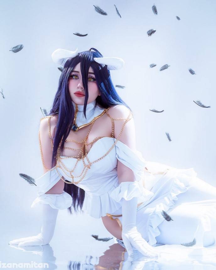 哈萨克斯坦美女izanamitanCos《电锯人》蕾塞美图