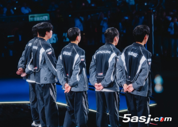 TES官博发文告别S15：很抱歉，我们糟糕的对局辜负了大家的期待