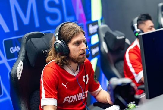 MOUZ让一追二淘汰Yakult Brothers！BLAST Slam V季后