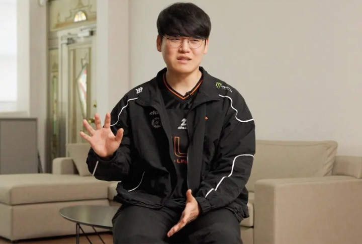 Gumayusi爆泪坦白！三连冠+FMVP后毅然离T1：我要突破舒适区，打出自己的传奇！