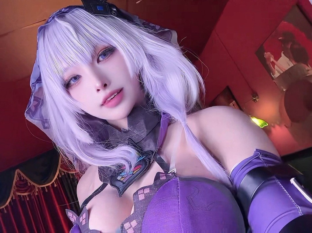 韩国美女最新美照：完美身材，白嫩大雷呼之欲出