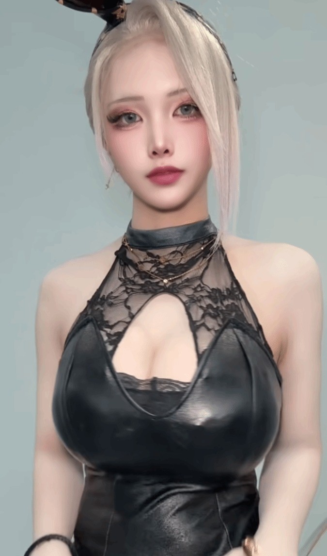 韩国美女最新美照：完美身材，白嫩大雷呼之欲出