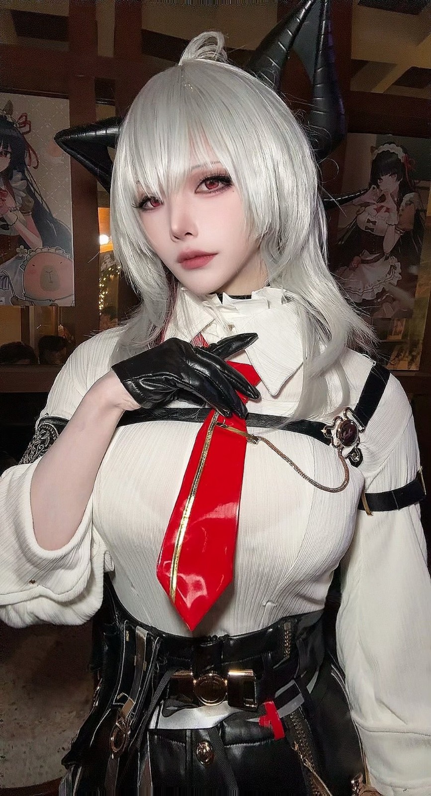 韩国美女最新美照：完美身材，白嫩大雷呼之欲出