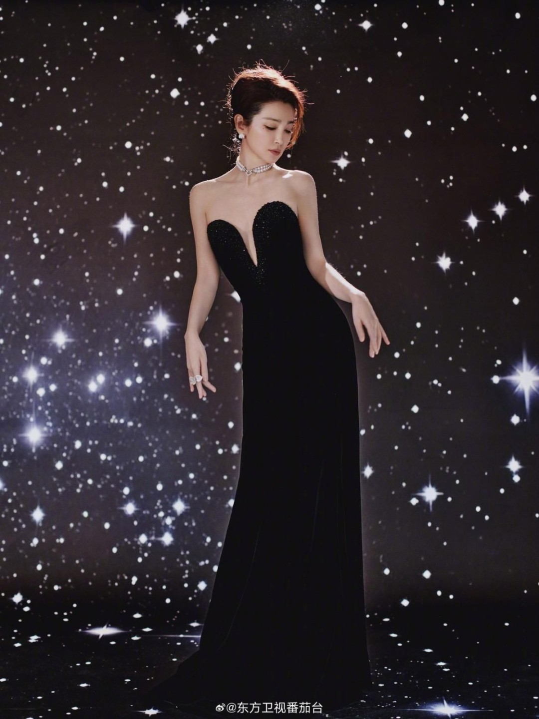 李冰冰和妹妹李雪一起惊艳亮相：内娱冰雪奇缘姐妹花