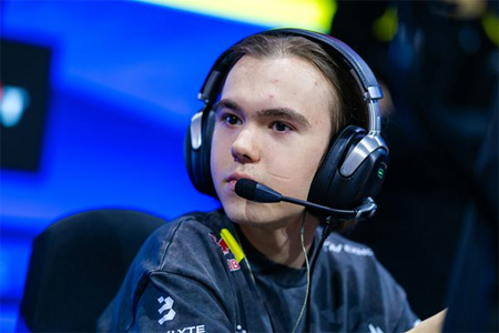 donk：对待季军赛的心态和决赛不一样，总之已经拿不到冠