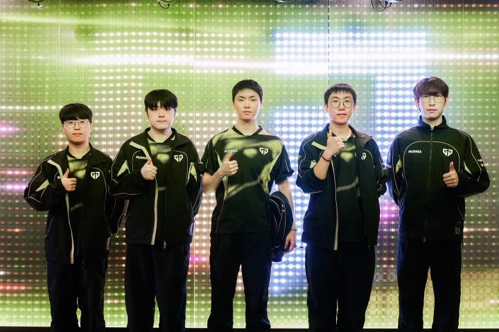 GEN战胜JDG，晋级组内赛下一轮，LCK官方发布赛前专访