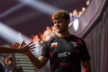 分析师怒评FaZe换帅：NEO离队只是“换躺椅”，战队痼疾